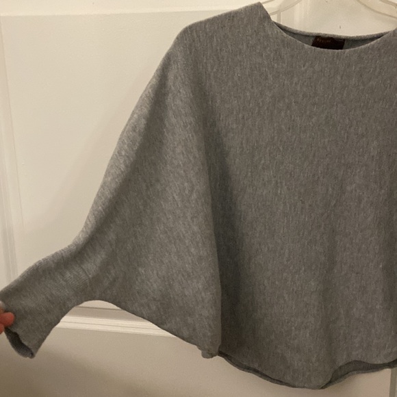 Kerisma RYU Dolman Top Gray - Picture 2 of 6